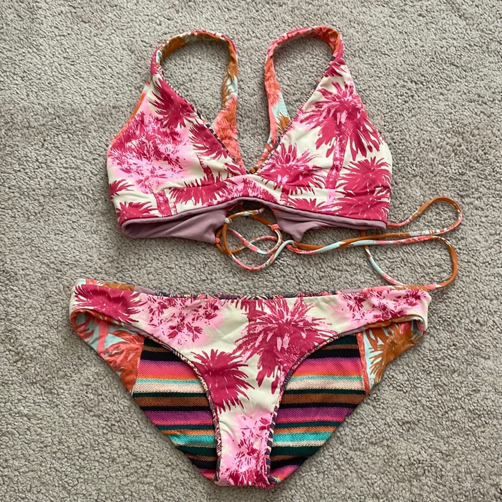 MAAJI bathing suit matching reversible bikini set